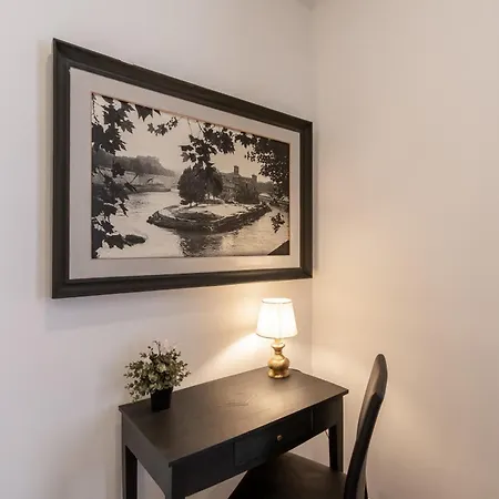 Deluxe - Jacuzzi & Cinema, 500m To Metro B, 6-8 Pax Apartamento *